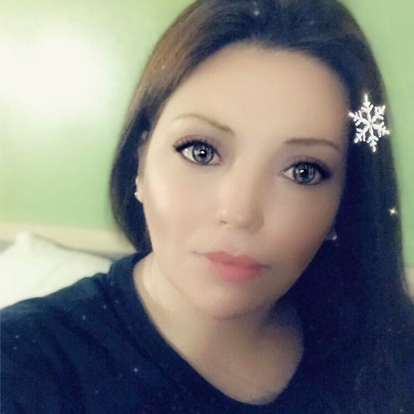 Meet your Posher, Krystal - Picture 1 of 1